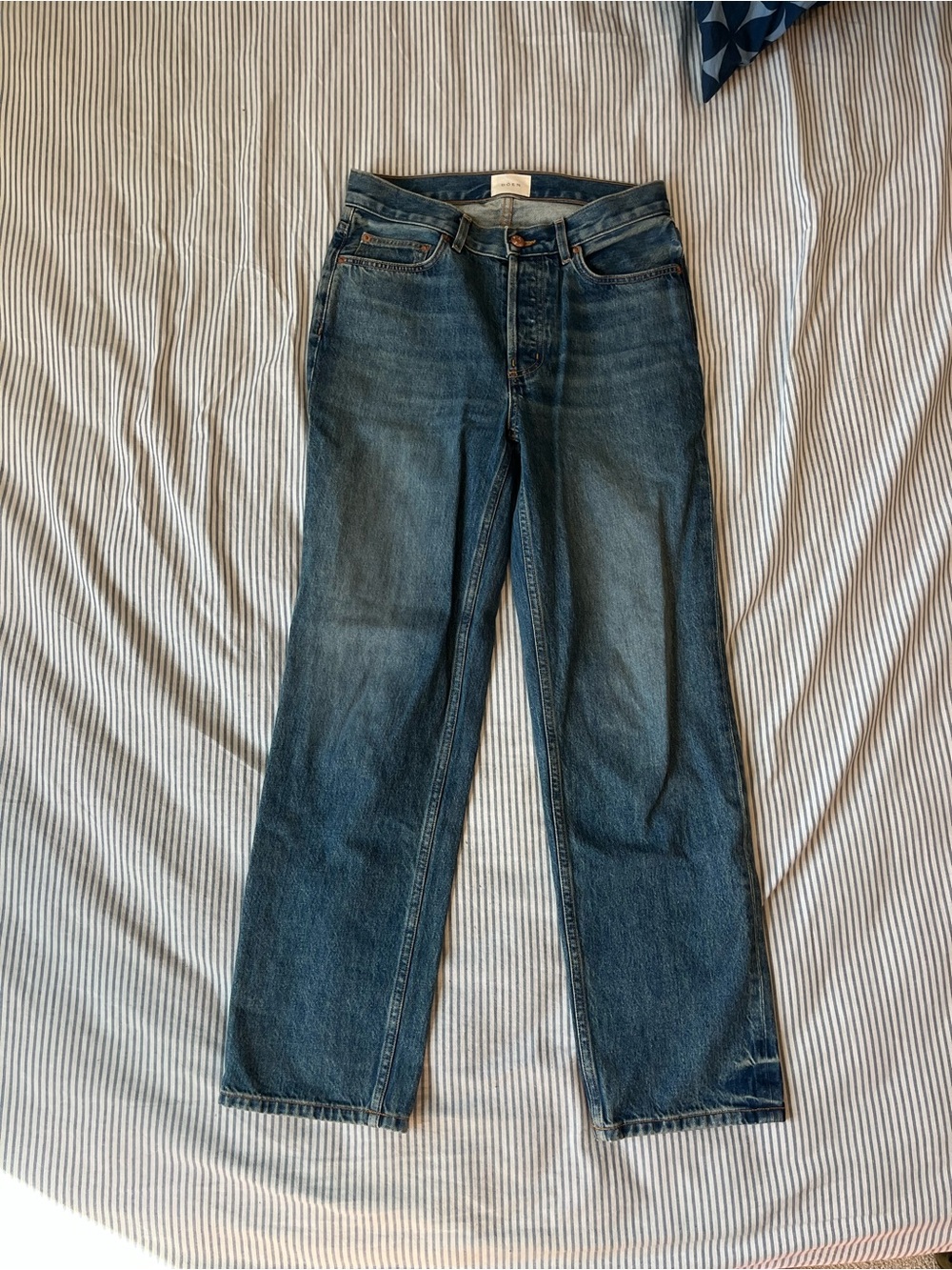 Doen Straight-Leg High-Rise Jeans in Denim Blue